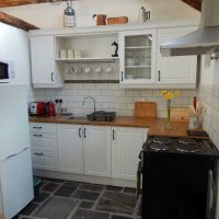 Modern open-plan kitchen